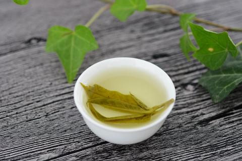 蒲公英苦丁茶的功效与作用 蒲公英苦丁茶的功效与作用及禁忌